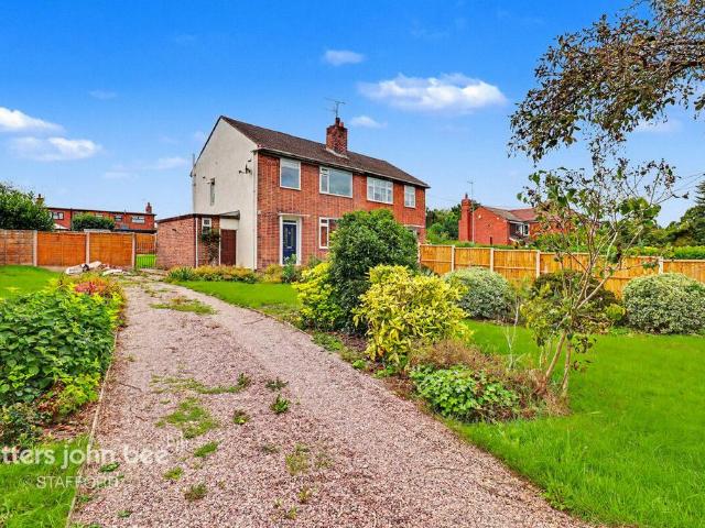 House for sale in Stone, Baswich