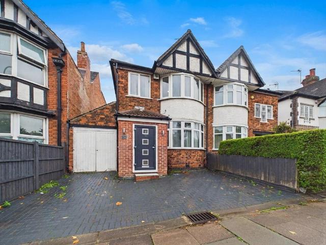 House for sale in Braunstone, Leicester