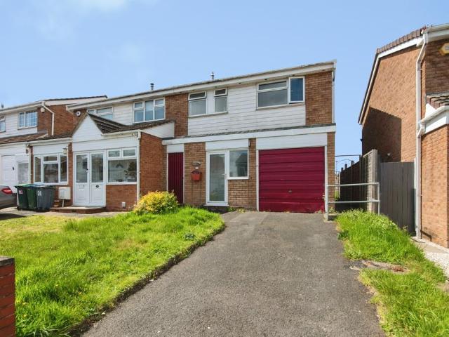 House for sale in Balls Hill, Hill Top
