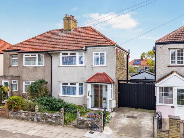 House for sale in Crook Log, Welling