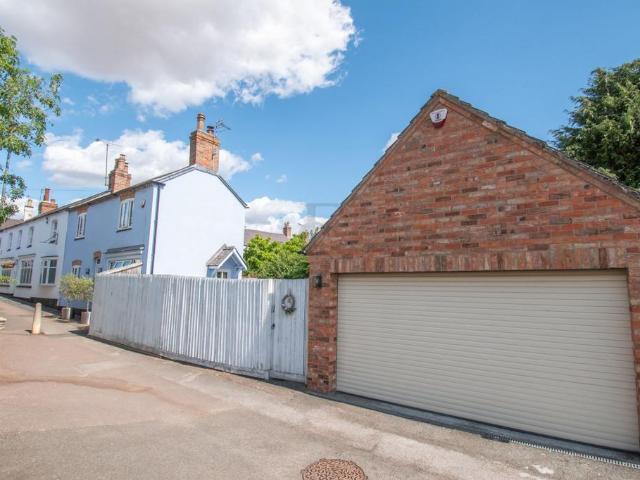 House for sale in Stanford On Avon, Leicestershire