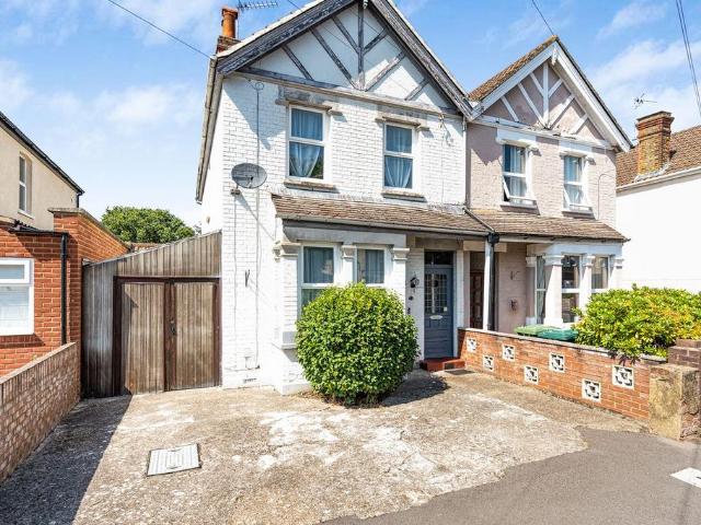 House for sale in Knowle Green, Lower Halliford