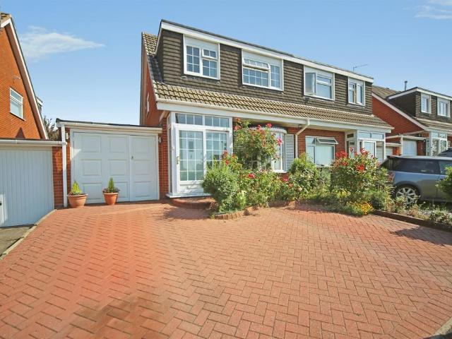 House for sale in Church Hill North, Redditch