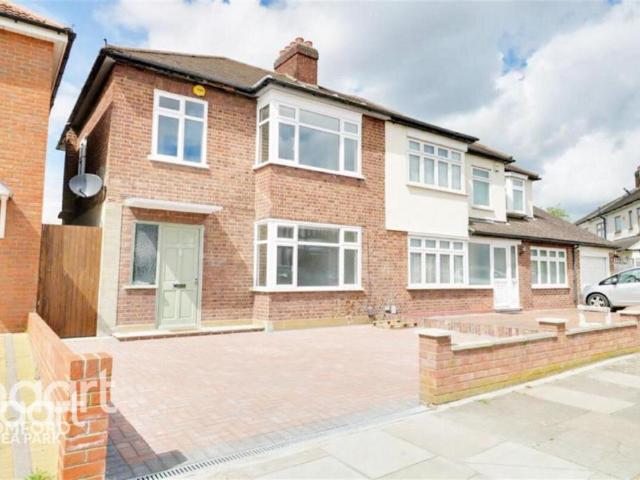 House for sale in London Borough of Havering, Greater London