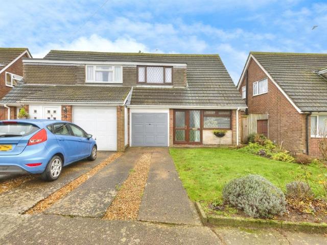 House for sale in Northampton, Northamptonshire