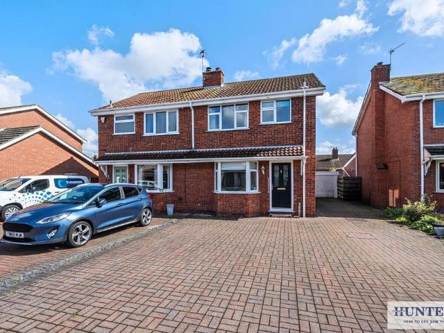 House for sale in North Duffield, North Yorkshire