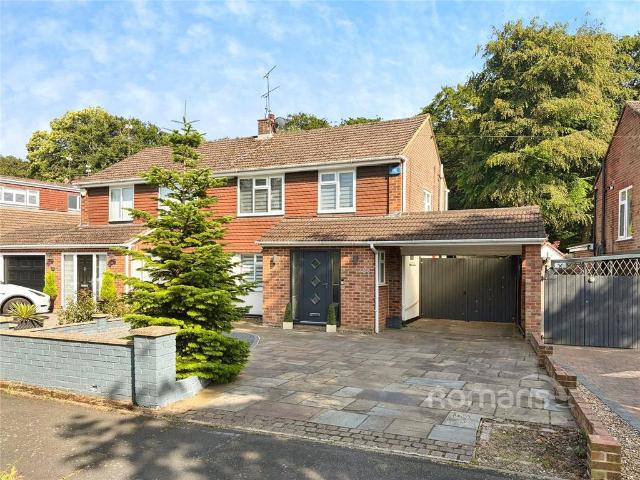 House for sale in Farnborough, Hampshire