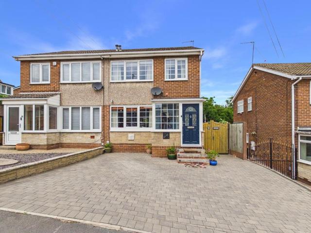 House for sale in Ferrybridge, West Yorkshire