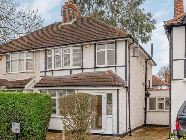House for sale in St Margarets, Greater London