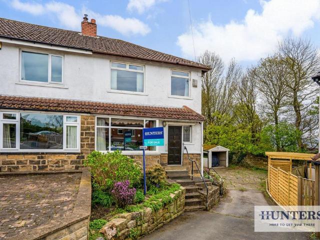 House for sale in Rawdon, West Yorkshire