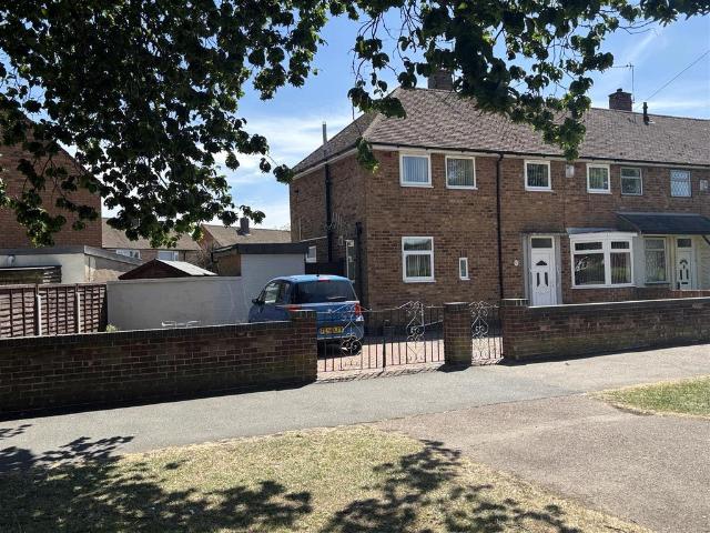 House for sale in New Parks, Old Wharf