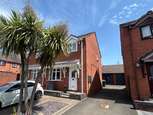 House for sale in Wednesbury, West Midlands