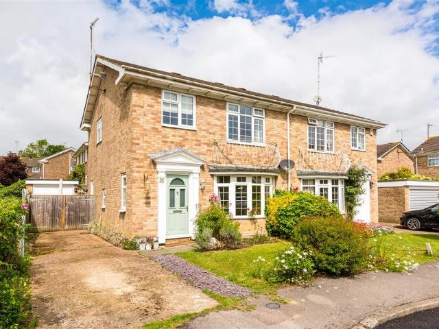 House for sale in Perryfields, West Sussex