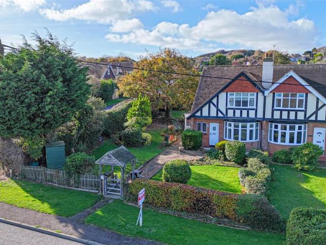 House for sale in Heathlands, East Sussex