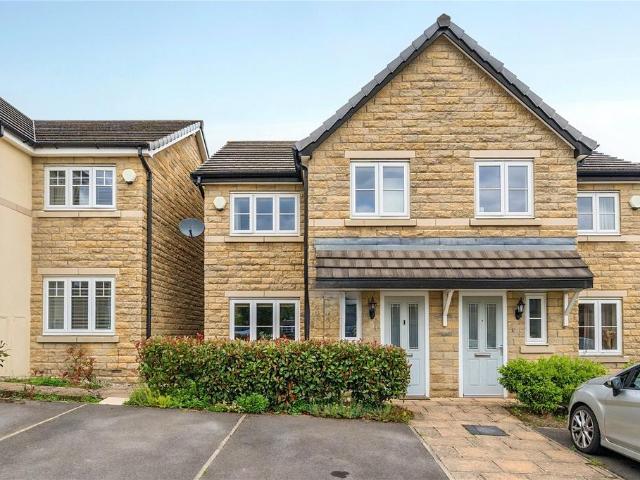 House for sale in Golcar, West Yorkshire