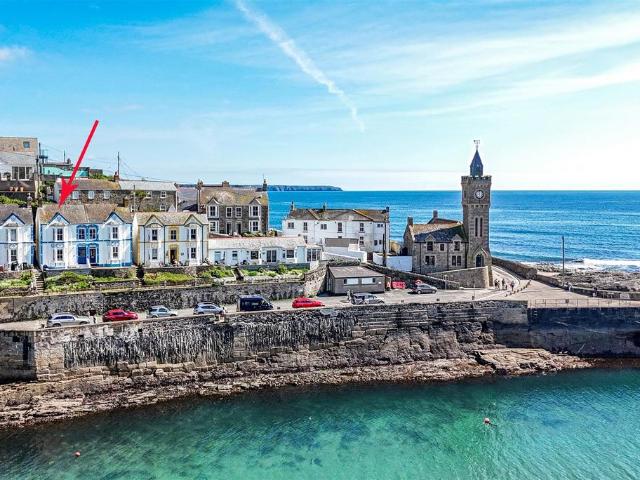 House for sale in Porthleven, Cornwall