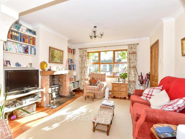 House for sale in Littlecote, West Sussex