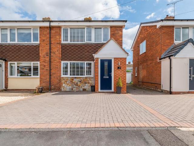 House for sale in Beamhurst, Staffordshire