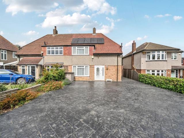 House for sale in Elmstead, Greater London