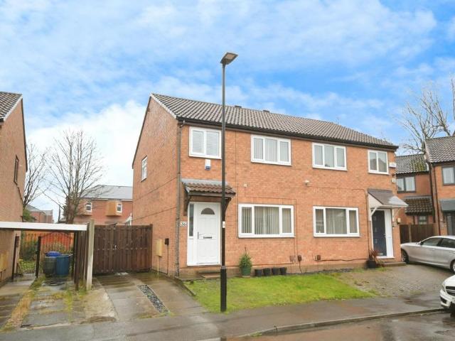 House for sale in Sheffield Lane Top, Firth Park