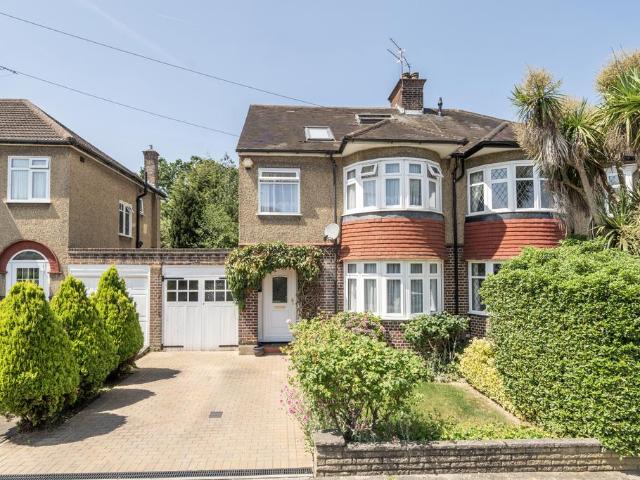House for sale in Lane, Greater London