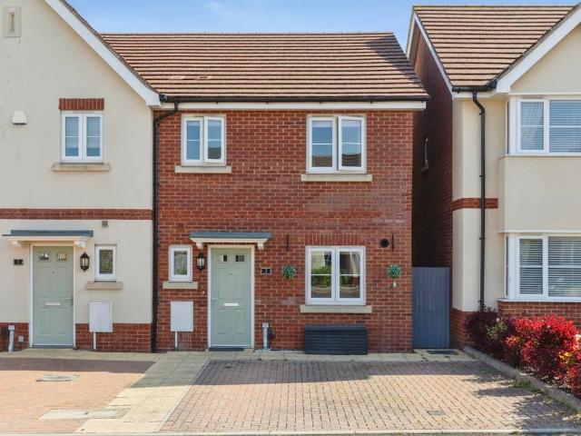 House for sale in Cadbury Heath, South Gloucestershire