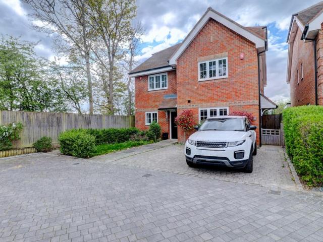 House for sale in Little Missenden, Buckinghamshire