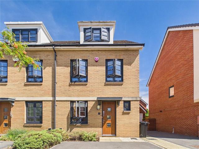 House for sale in Feckenham, City Of Bristol