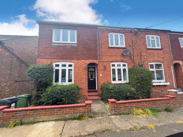 House for sale in Roade, West Northamptonshire