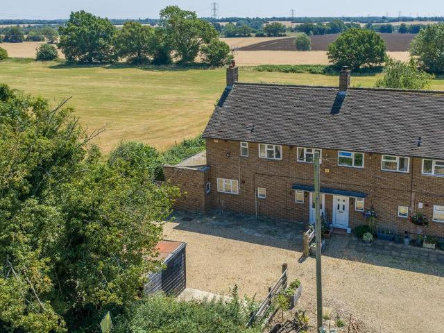 House for sale in Pouchen End, Hertfordshire