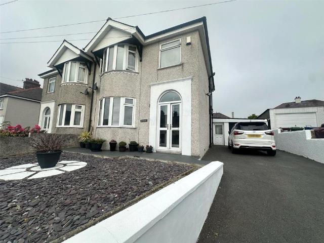 House for sale in Caernarfon