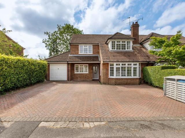 House for sale in Chepping Wycombe, Loudwater