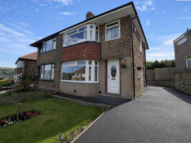 House for sale in Skircoat Green, Calderdale