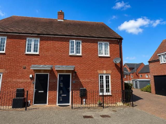 House for sale in Buckingham, Buckinghamshire