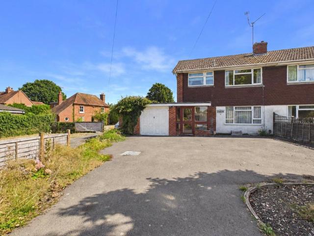 House for sale in Theale, West Berkshire