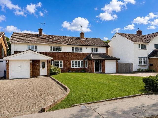 House for sale in London Borough of Croydon, Forestdale