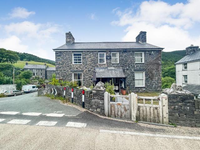 House for sale in Wales