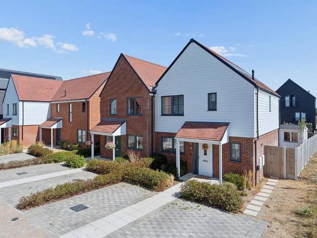 House for sale in The Bridge, Kent