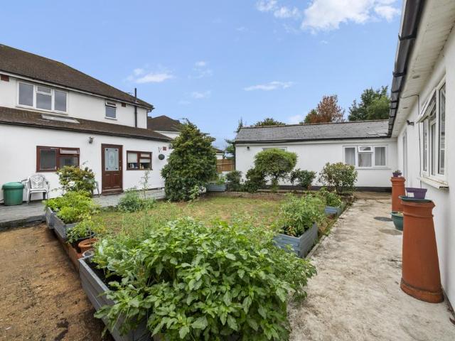 House for sale in London Borough of Ealing, Hanwell