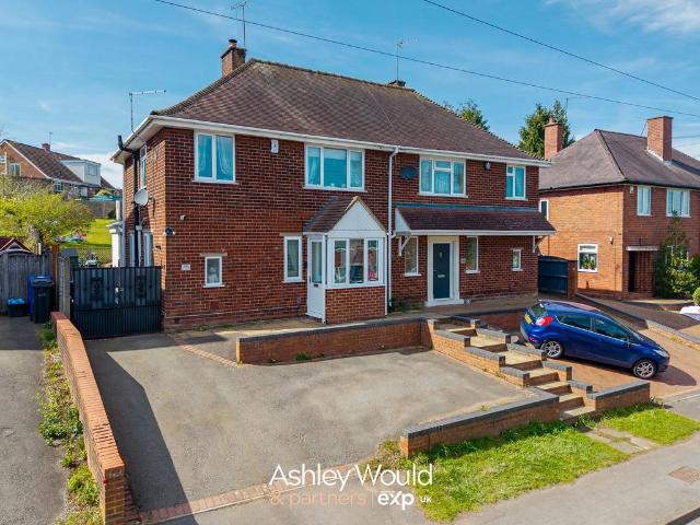 House for sale in Stourbridge, West Midlands