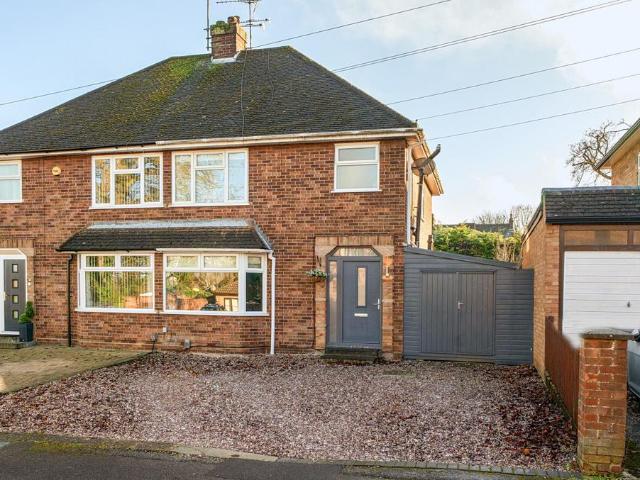 House for sale in Dunstable, Bedfordshire