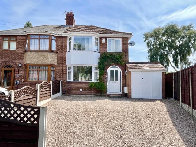 House for sale in Fallings Park, Park Village