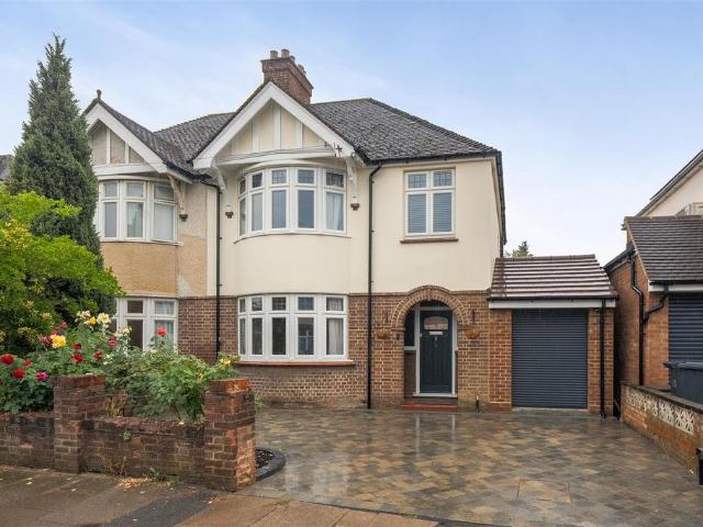 House for sale in Castle, Bedford