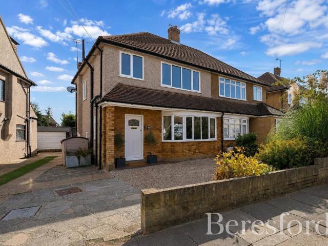 House for sale in London Borough of Havering, Greater London