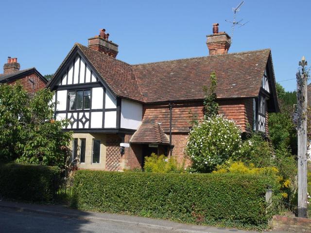 House for sale in The Butts, Kent