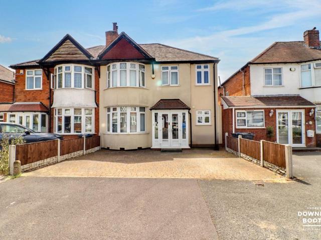 House for sale in Sutton Coldfield, West Midlands