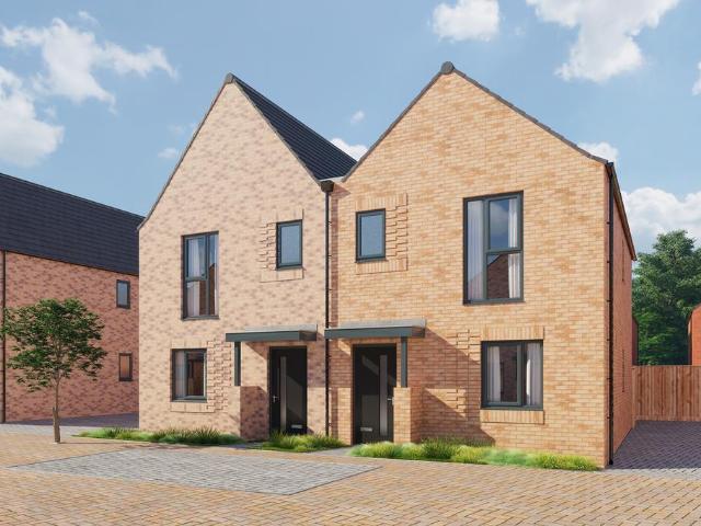 House for sale in Houghton Regis, Bedfordshire