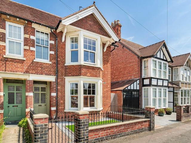 House for sale in Evershot, Oxfordshire