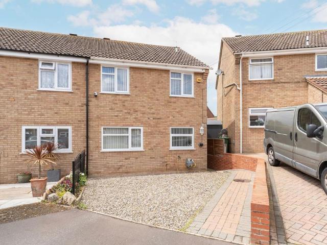 House for sale in Hopton-on-Sea, Stokesby