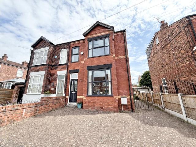 House for sale in Ashton upon Mersey, Trafford Park